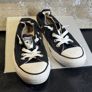 Converse ladies sz 8 slip ons